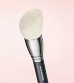 088 Luxe Powder Buffer Brush Preview Image 4