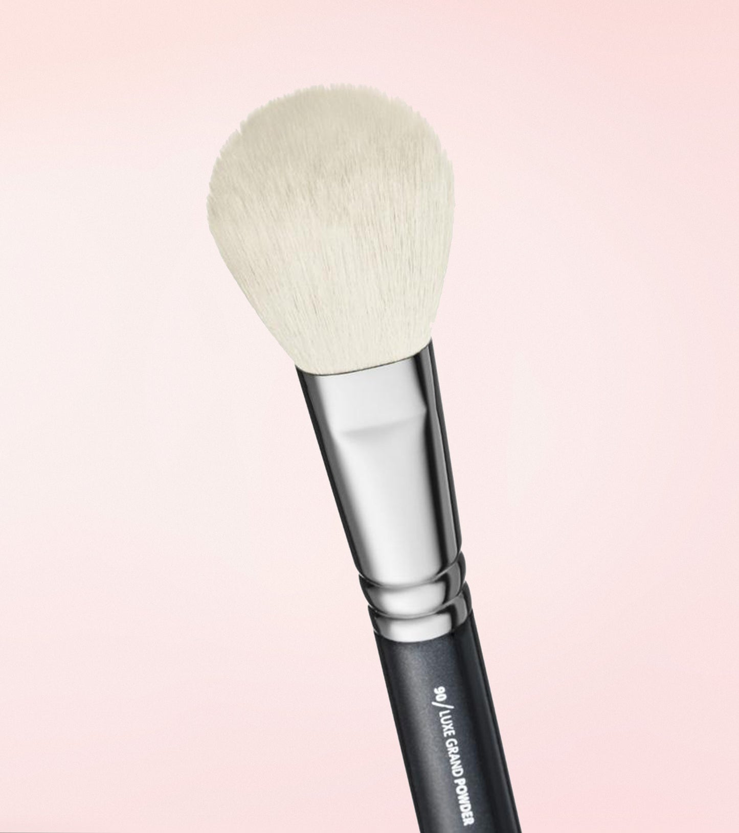 090 Luxe Grand Powder Brush Expanded Image 2