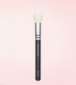 105 LUXE HIGHLIGHT BRUSH Preview Image 1