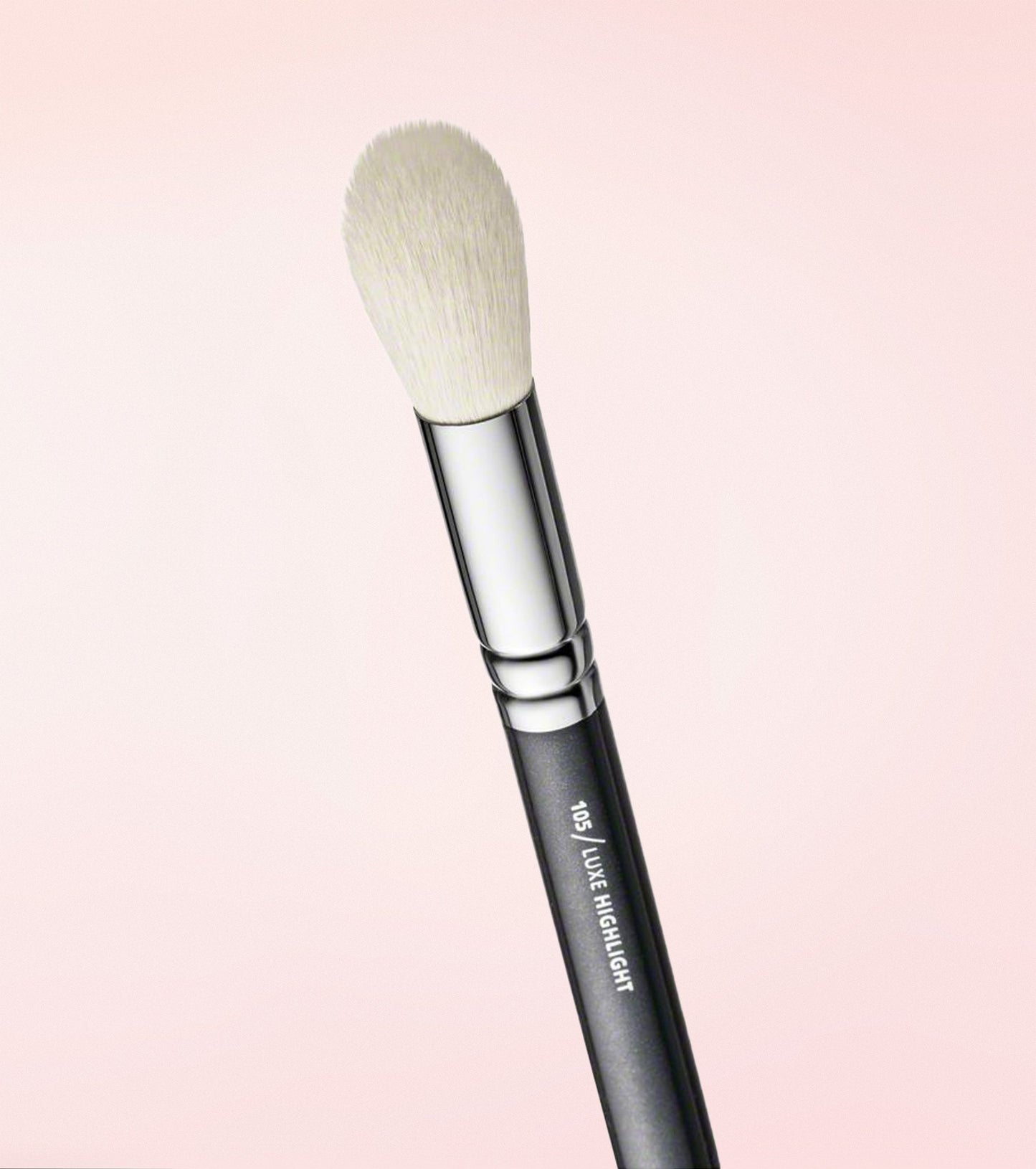 105 LUXE HIGHLIGHT BRUSH Expanded Image 2