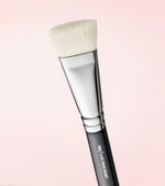 109 Luxe Face Paint Brush Preview Image 2