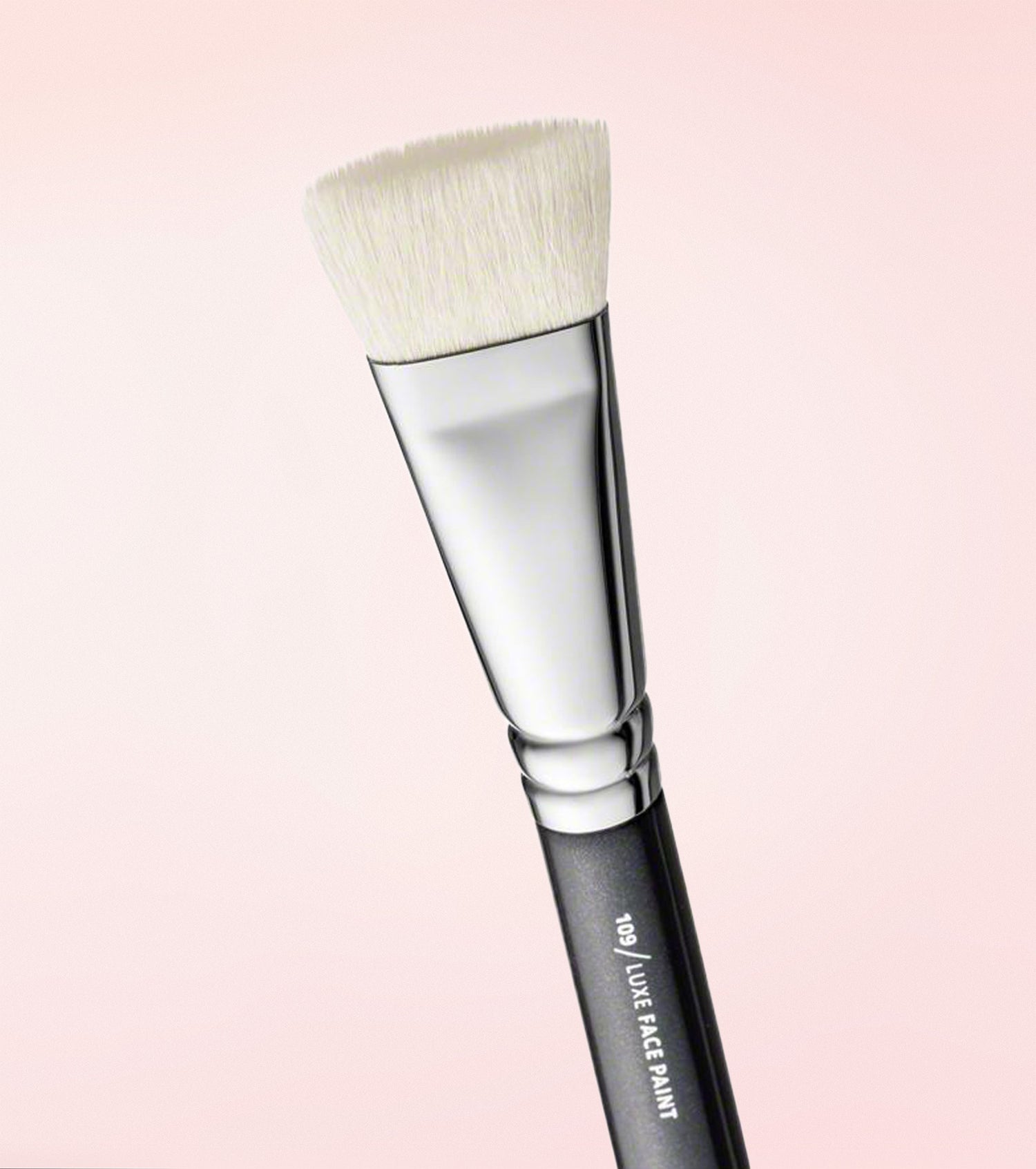 109 Luxe Face Paint Brush Main Image featured