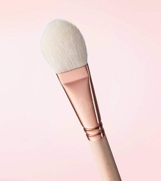 114 Luxe Face Focus Brush (Rose Golden Vol. 2)