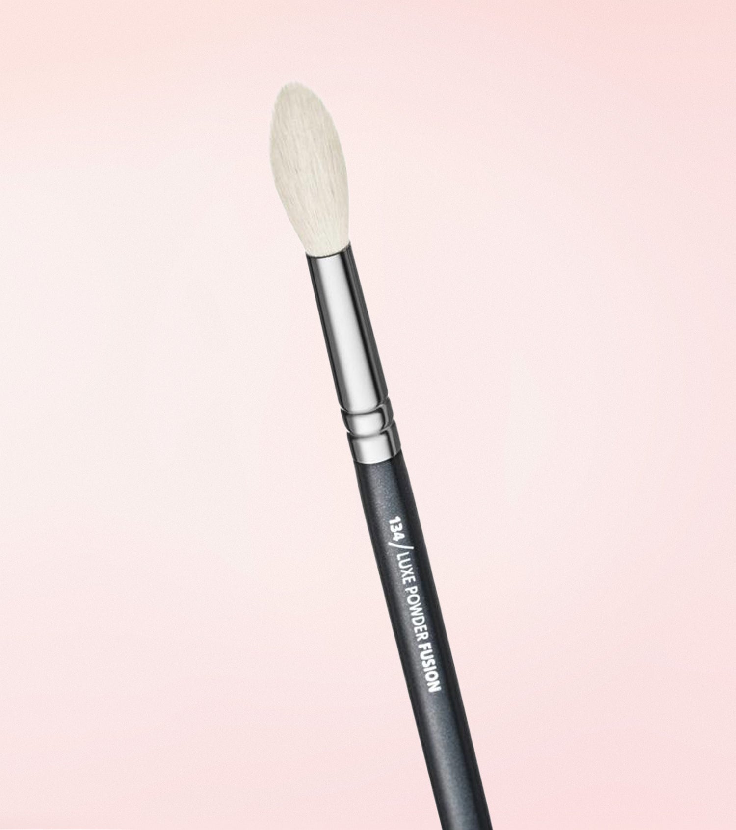 134 Luxe Powder Fusion Brush Main Image featured