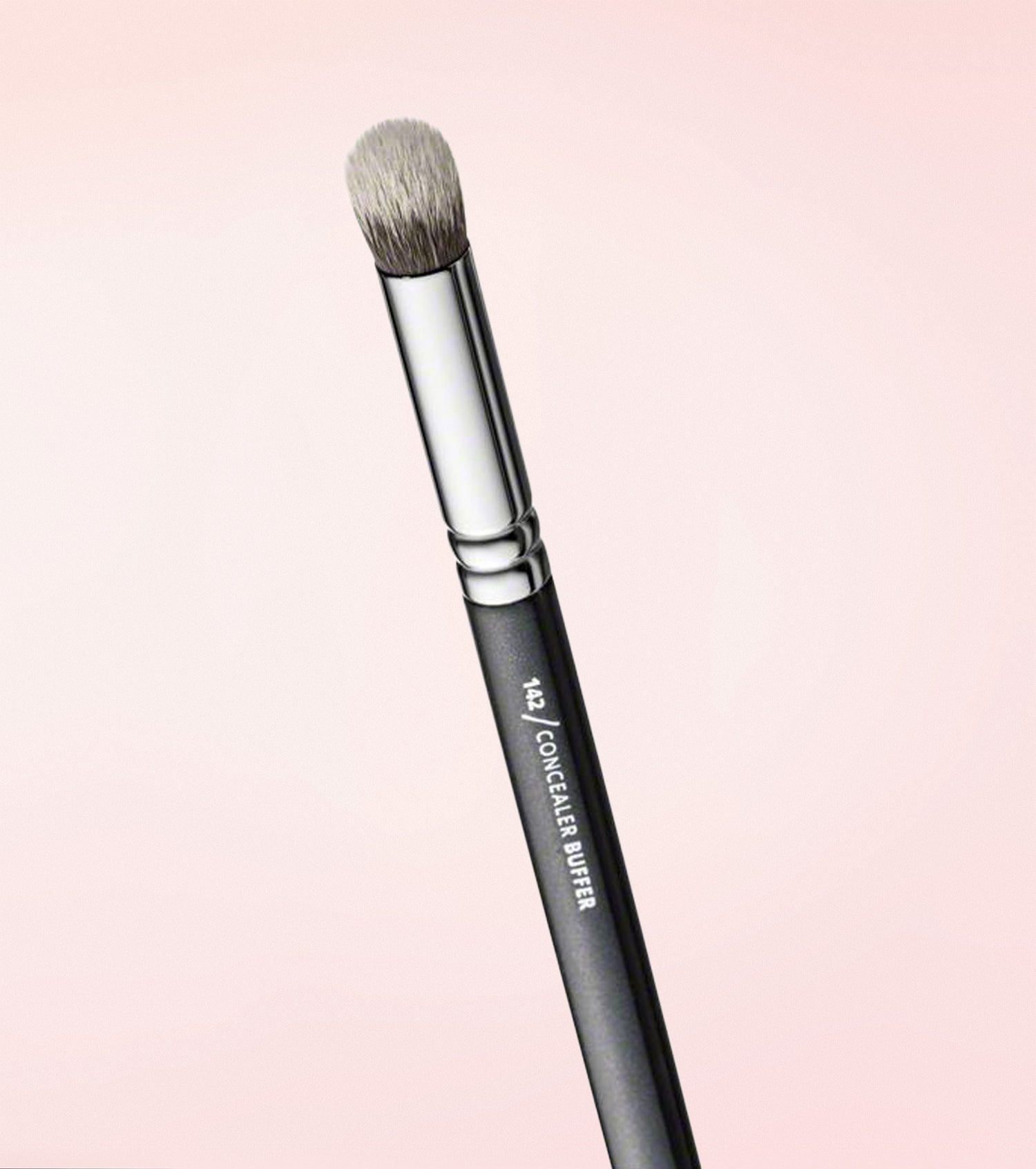 142 Concealer Buffer Brush Main Image featured