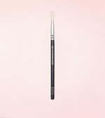 224 Luxe Defined Crease Brush Preview Image 1