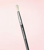 224 Luxe Defined Crease Brush Preview Image 2