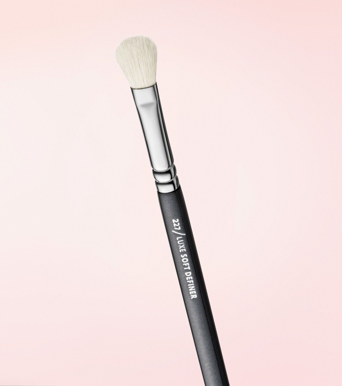 227 Luxe Soft Definer Brush Expanded Image 2