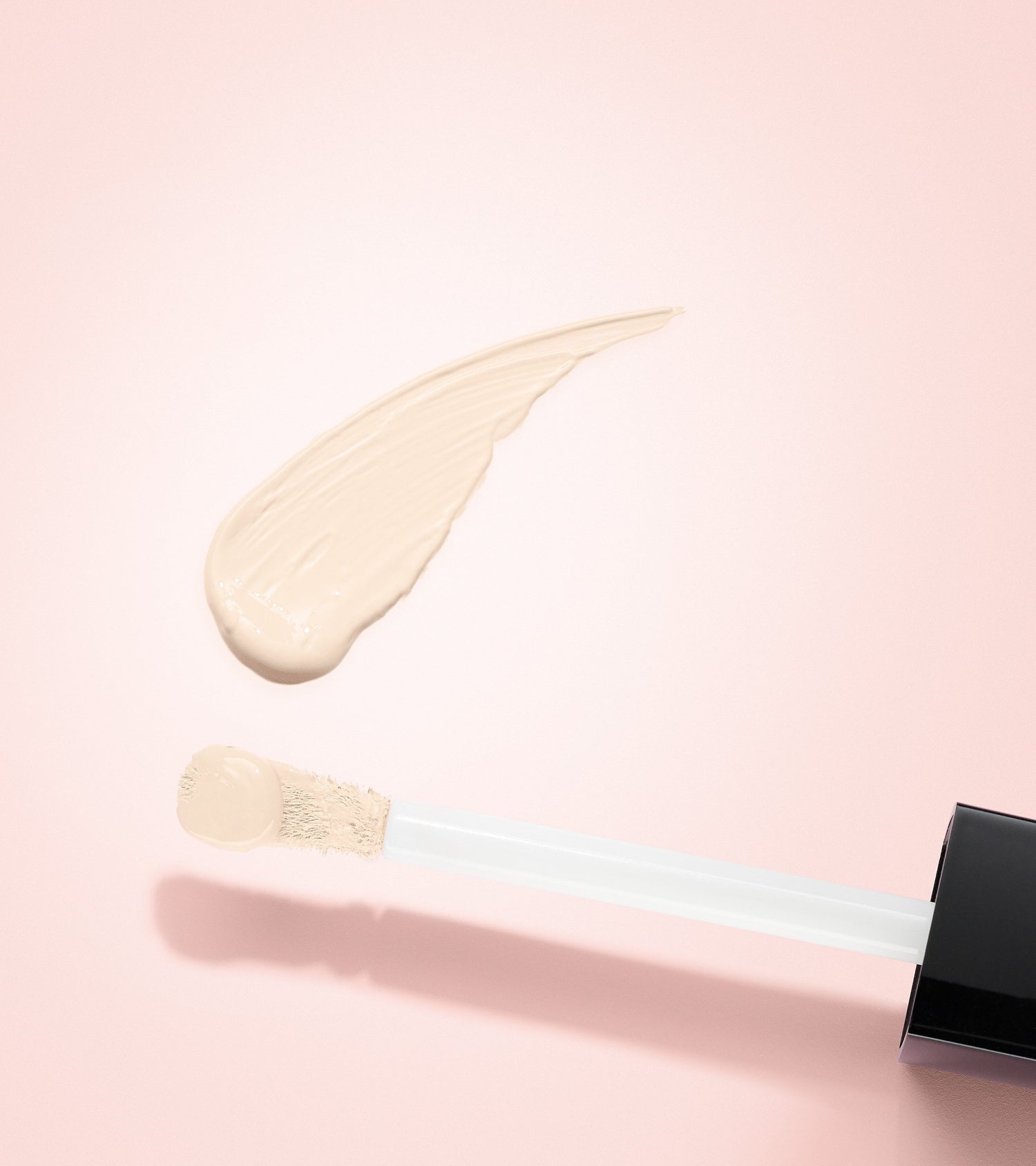 AUTHENTIK SKIN PERFECTOR CONCEALER (010 ABSOLUTE) Main Image featured