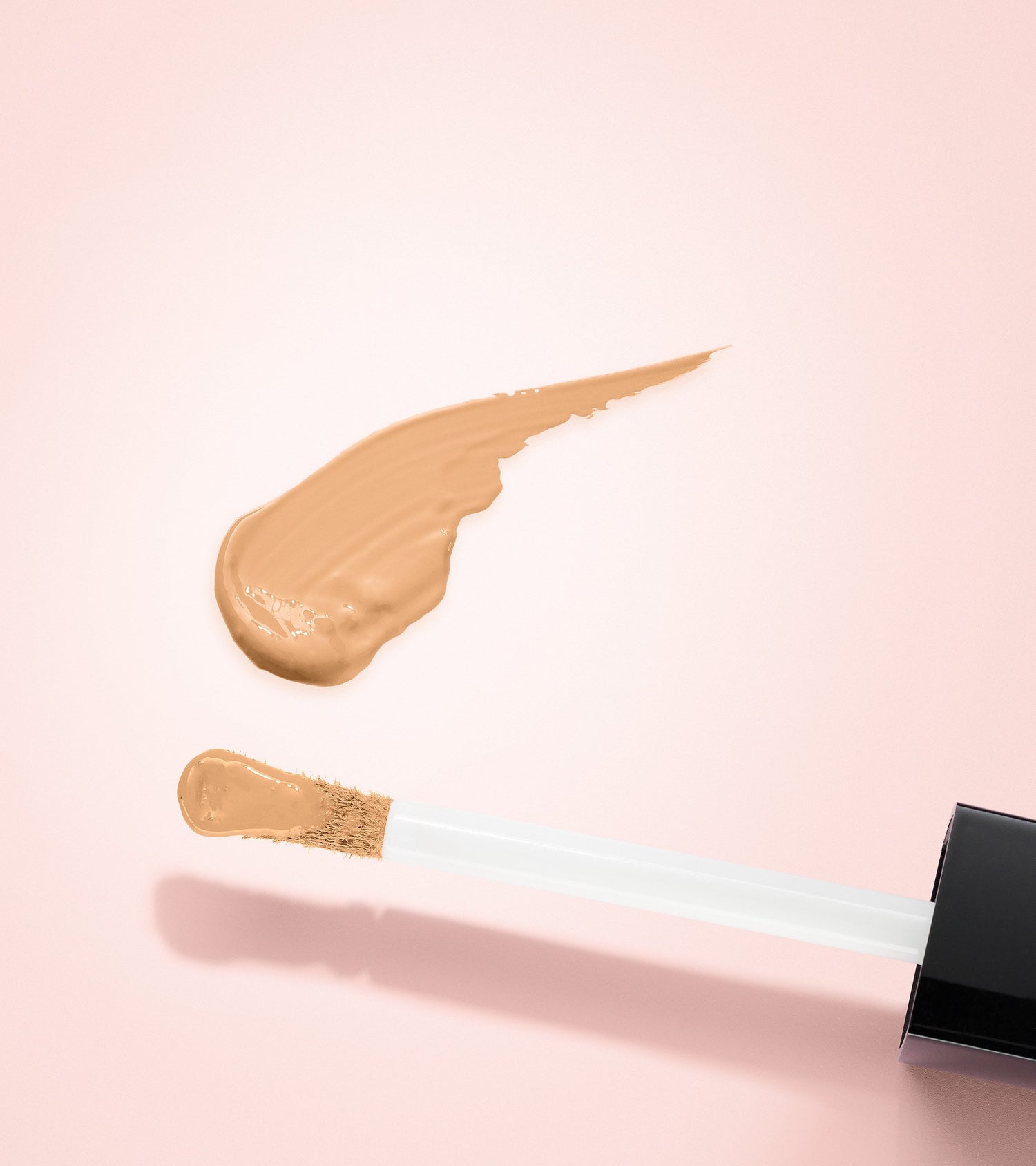 AUTHENTIK SKIN PERFECTOR CONCEALER (220 REALISTIC) Main Image featured