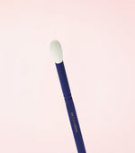 228 LUXE CREASE BRUSH (PREMIERE EDITION) Preview Image 2